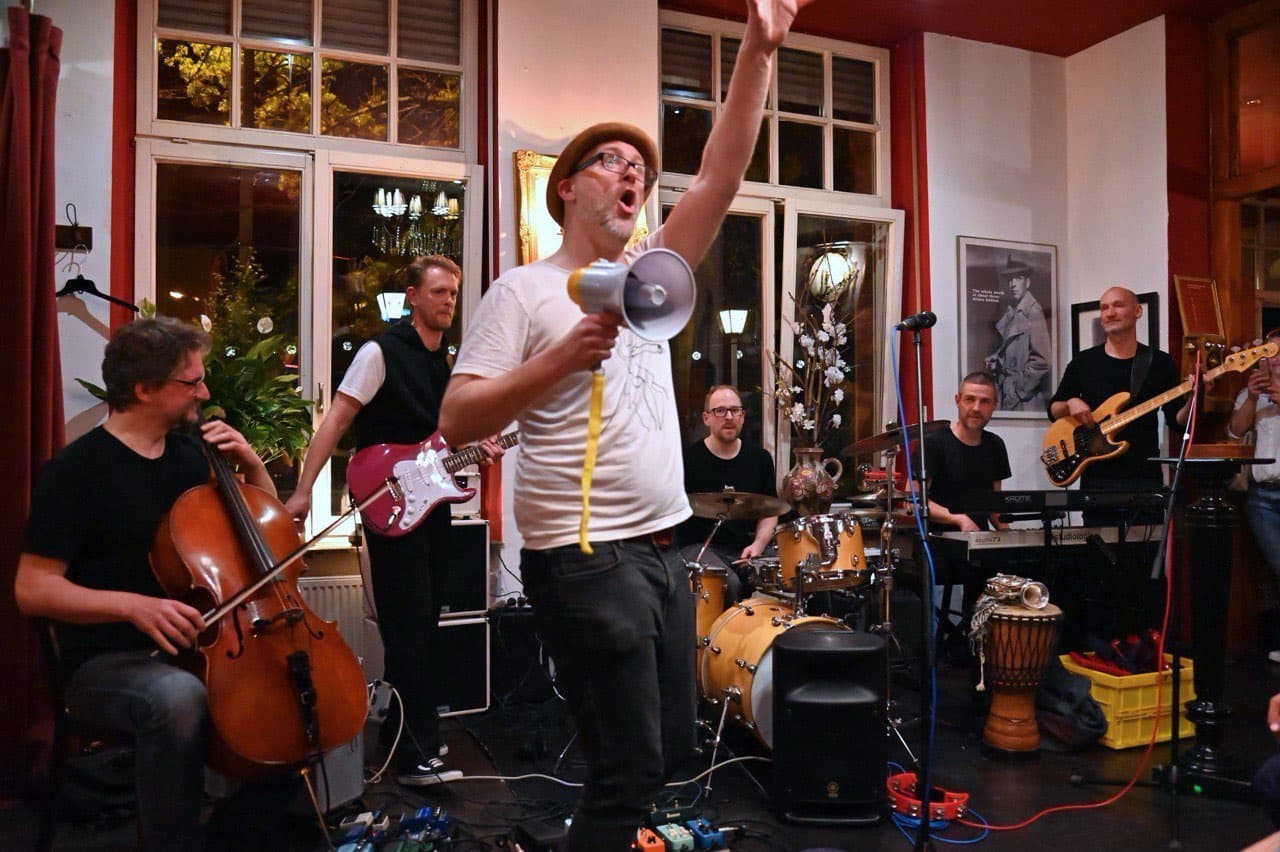 JOJO Hausband