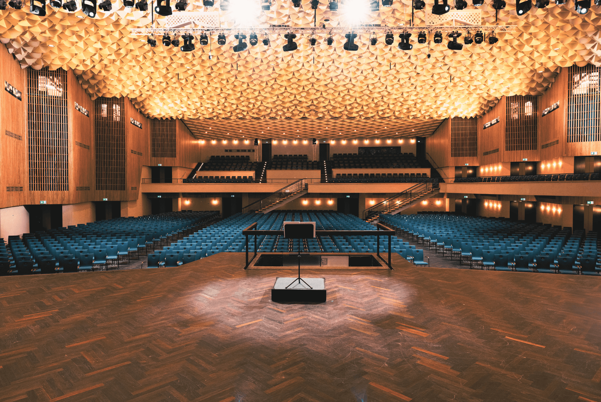 Führung: Die Beethovenhalle damals und heute